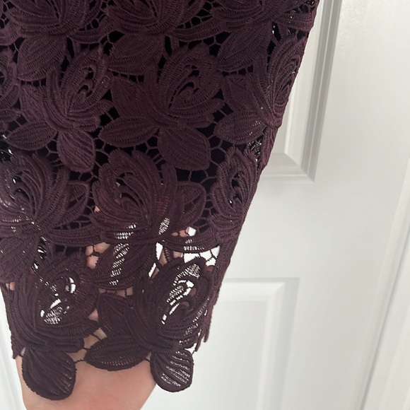 Loft Dress - Picture 3 of 4